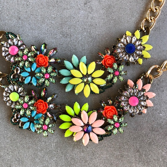 Neon Pastel Statement Necklace - Picture 4 of 8